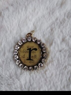 Letter R Monogram Gold diamond Pendant New